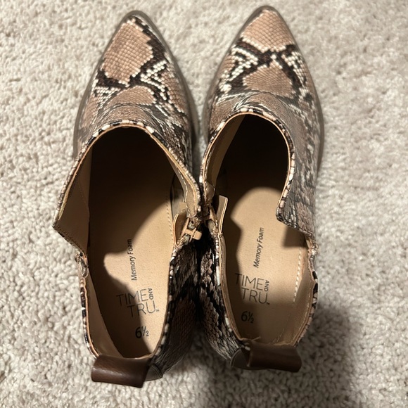 Time and Tru Anke Booties - Picture 7 of 7